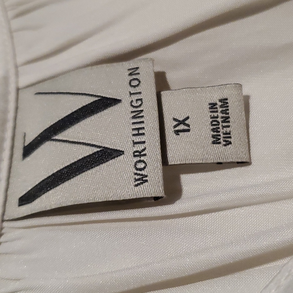 WORTHINGTON SLEEVELESS TOP - Picture 2 of 4